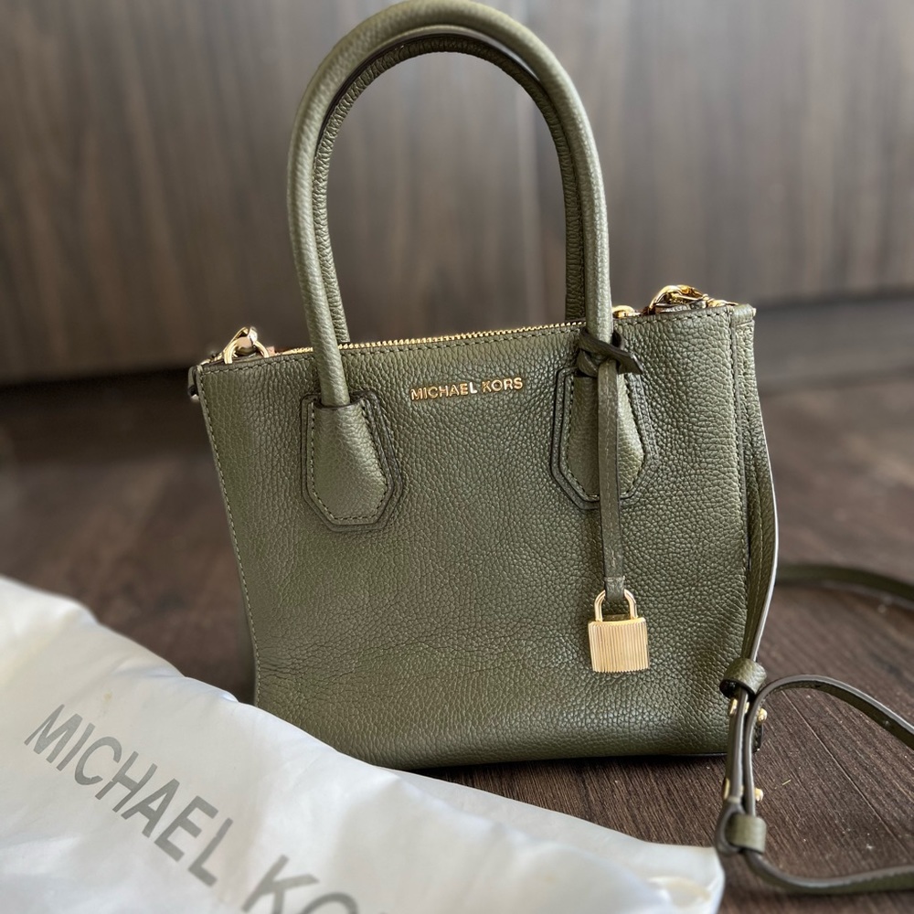 Michael Kors Crossbody Bag